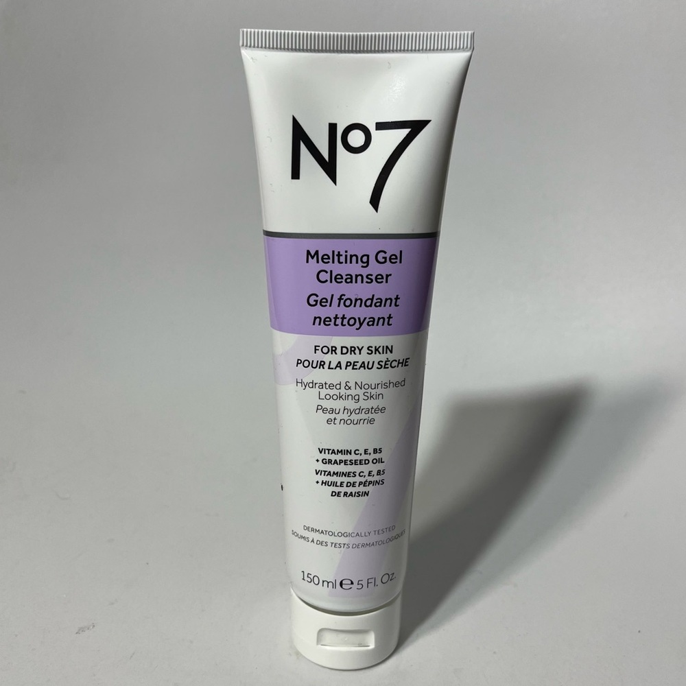 NEW) NO7 Melting Gel Cleanser for Dry Skin